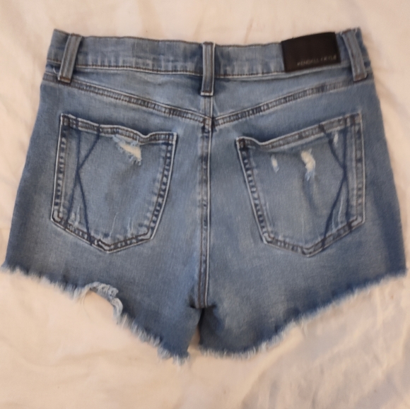 Kendall Kylie Jeans Shorts - Picture 2 of 9